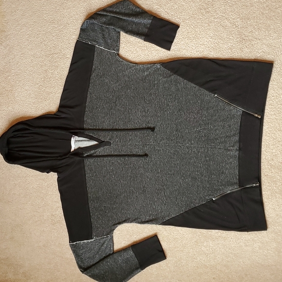 Maurices size 1 black/gray pullover hoodie - Picture 8 of 16